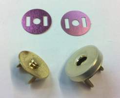 Magnetic Snaps