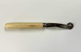 Tracing Wheel - Wood Handle