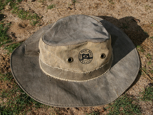 This hat has bulk metal grommets